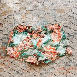 Green Floral Patagonia Barely Baggies (size large)